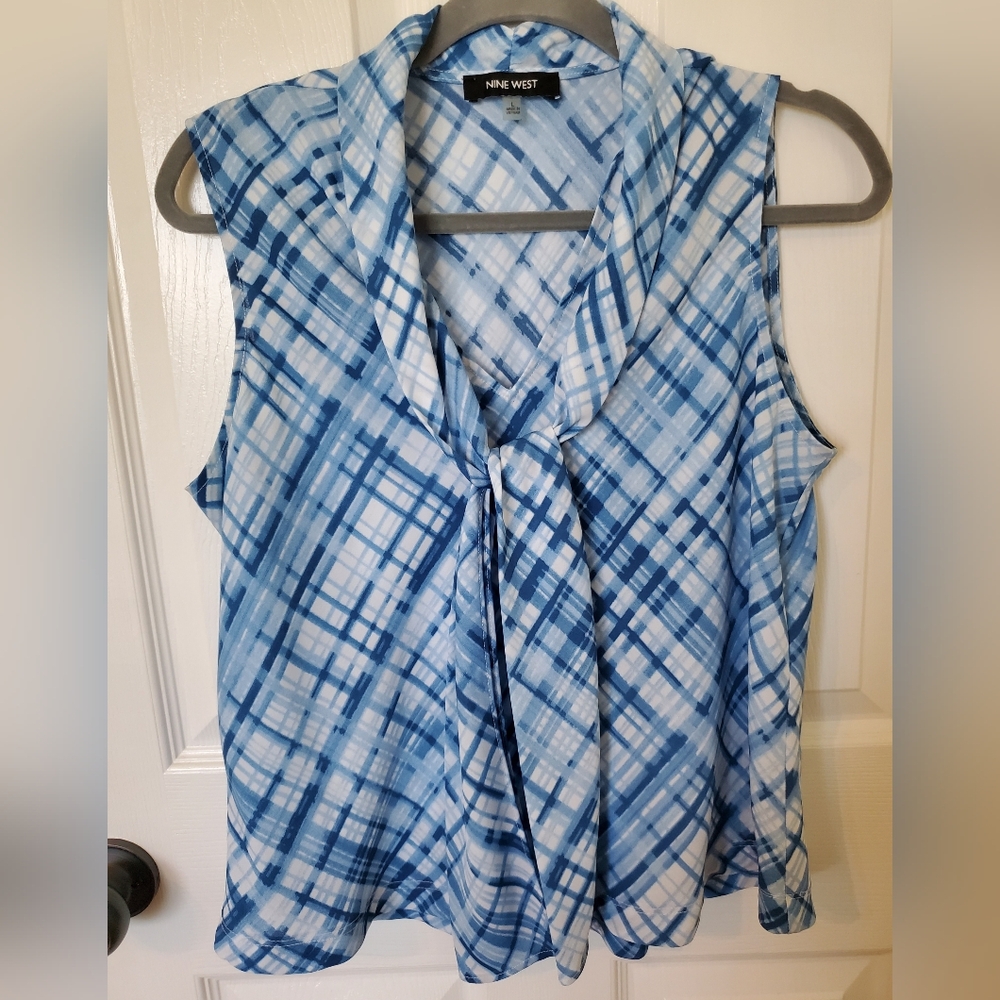 Nine West Sleeveless Blue/White Blouse With Attached Tie